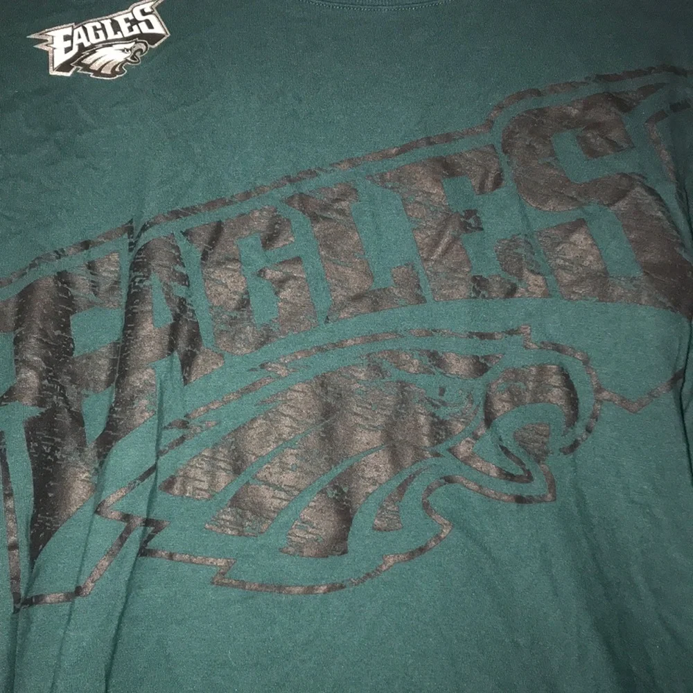 Youth’s NFL Eagles Crewneck Tee